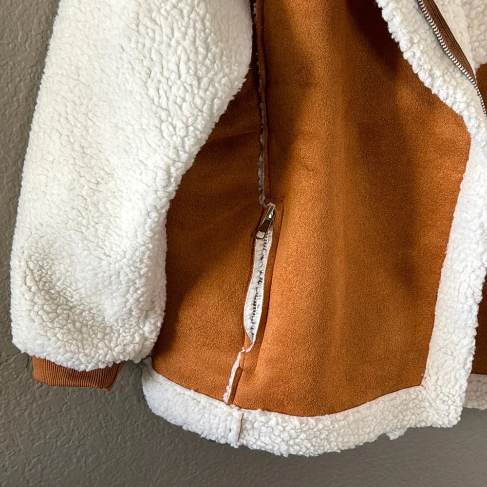Sherpa Lined Jacket - White and Tan - Picture 4 of 4
